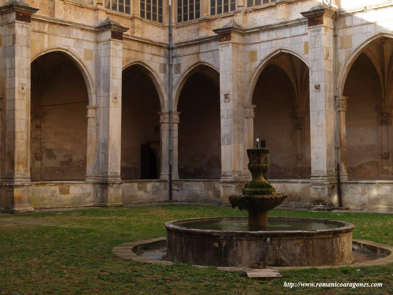 CLAUSTRO PLATERESCO XVI